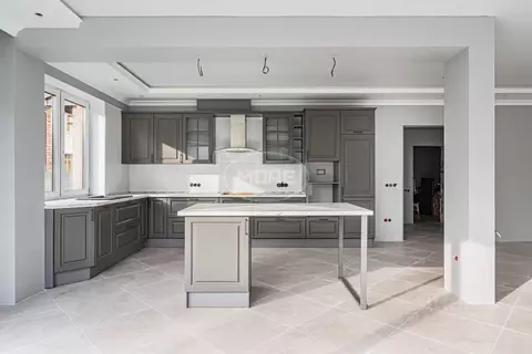 Дом в Калининградская область, Калининград ул. Алексея Бровковича, 15 ...