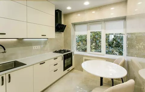 2-к кв. Краснодарский край, Сочи Светлана мкр, ул. Дмитриевой, 30 ...