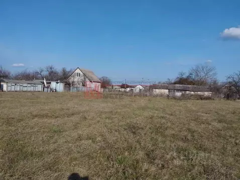 Участок в Белгородская область, Старооскольский городской округ, с. ...