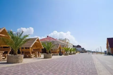 Дом в Крым, Сакский район, Лесновское с/пос, с. Прибрежное ул. ...