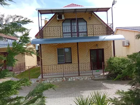 Дом в Краснодарский край, Темрюкский район, Голубицкое с/пос, ...