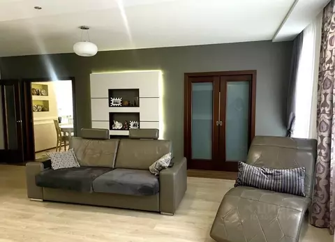 3-к кв. Татарстан, Казань ул. Аделя Кутуя, 46 (100.0 м)