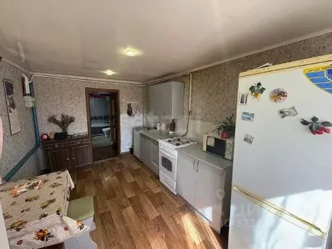 Дом в Белгородская область, Корочанский район, Проходенское с/пос, с. ...