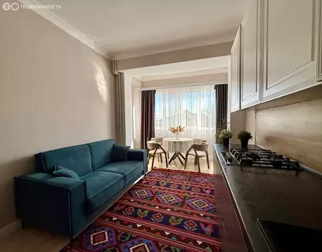 1-комнатная квартира: Махачкала, 2-й тупик Бейбулатова, 8к2 (53 м)
