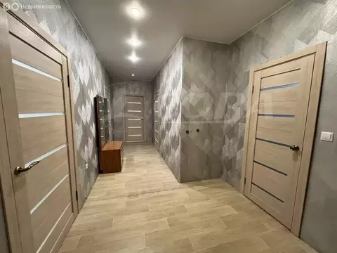 Дом в Тюменская область, Ялуторовский муниципальный округ, село Зиново ...