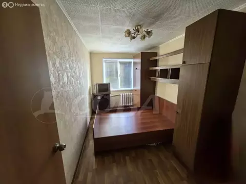 2-комнатная квартира: Тобольск, 4-й микрорайон, 9 (43.2 м)