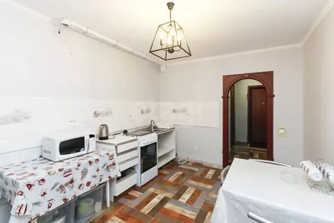 1-к кв. Тюменская область, Тюмень Пролетарская ул., 102к2 (45.0 м)