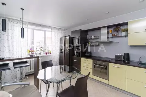 2-к кв. Тюменская область, Тюмень ул. Пермякова, 76к2 (72.0 м)