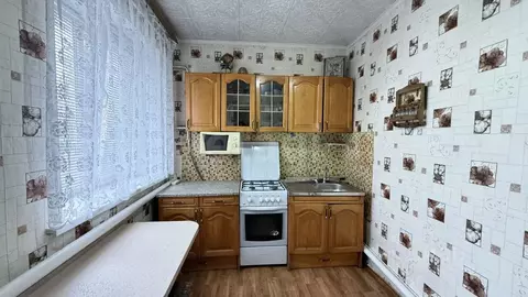 Дом в Башкортостан, Стерлитамакский район, Отрадовский сельсовет, с. ...