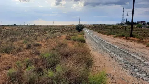 Участок в Астраханская область, Наримановский район, с. Верхнелебяжье  ...