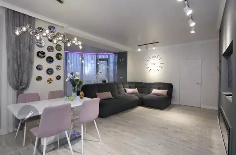 3-к кв. Красноярский край, Красноярск ул. Авиаторов, 4Е (96.0 м)