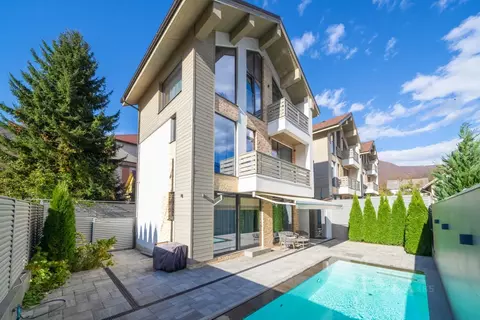 Дом в Краснодарский край, Сочи Красная Поляна пгт, пер. Аибгинский, 5 ...