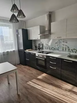 2-к кв. Татарстан, Казань ул. Академика Сахарова, 21 (70.0 м)