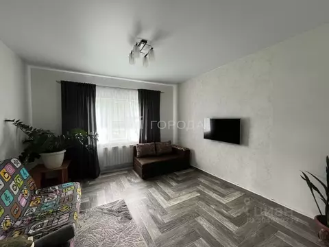 Дом в Алтайский край, Первомайский район, с. Повалиха ул. 1-я ...