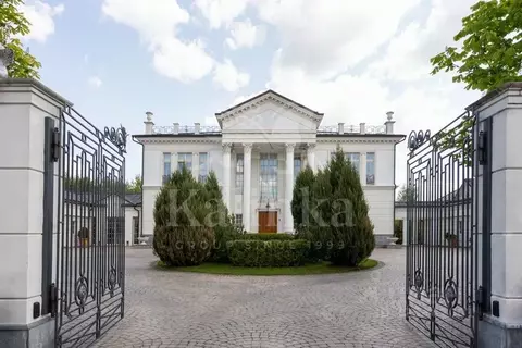 Дом в Московская область, Красногорск городской округ, д. Поздняково, ...