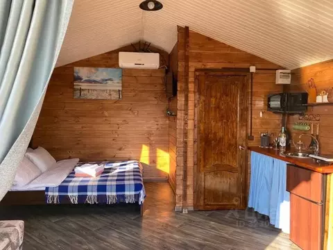 Дом в Крым, Сакский район, с. Штормовое  (20 м)