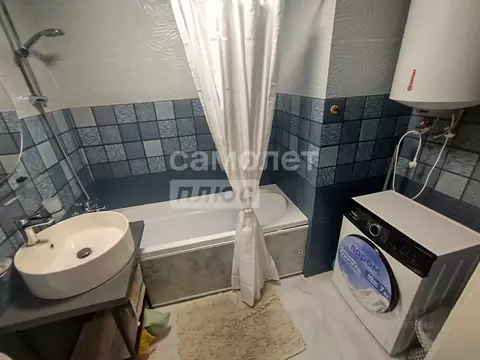 2-к кв. Омская область, Омск просп. Карла Маркса, 29А (43.0 м)