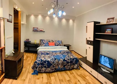 Студия Тюменская область, Тюмень ул. 50 лет ВЛКСМ, 69 (30.0 м)