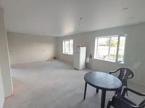 Дом в Оренбургская область, Оренбургский район, Ивановский сельсовет, ...