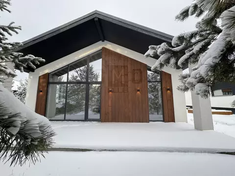 Дом в Свердловская область, Белоярский муниципальный округ, пос. ...