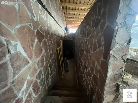 Торговая площадь (207.7 м)