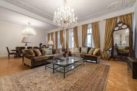 5-к кв. Санкт-Петербург Кирочная ул., 45 (222.7 м)