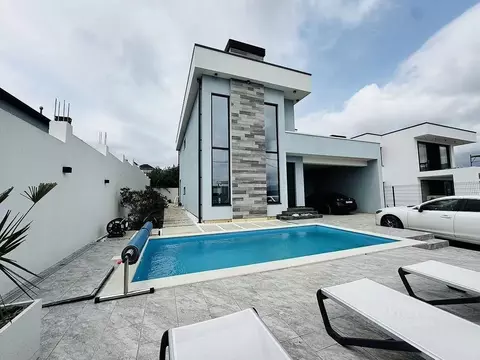 Дом в Краснодарский край, Сочи Водораздельная ул., 48/2 (210 м)