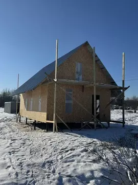 Дом в Ленинградская область, Лужский район, Толмачевское городское ...