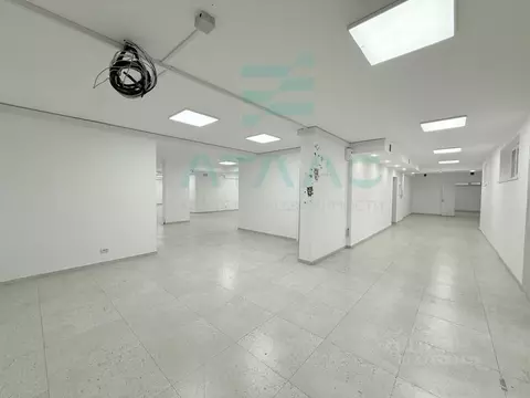 Помещение свободного назначения в Крым, Симферополь ул. Аэрофлотская, ...