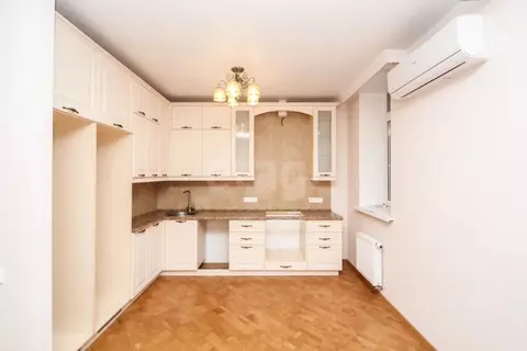 2-к кв. Тюменская область, Тюмень ул. Газовиков, 77 (65.8 м)