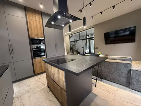 Дом в Московская область, Одинцовский городской округ, д. Раздоры, ...