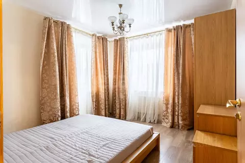 2-к кв. Санкт-Петербург Железноводская ул., 32 (73.6 м)