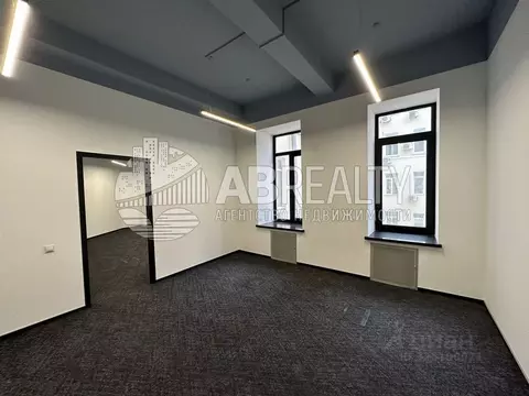 Офис в Москва Лесная ул., 43 (400 м)