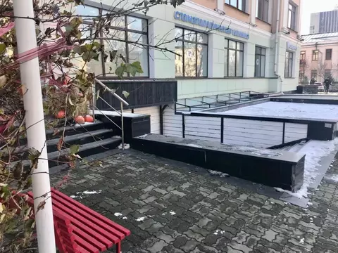 Помещение свободного назначения в Хабаровский край, Хабаровск ул. ...