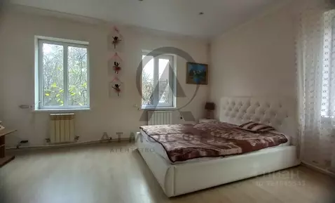 Дом в Краснодарский край, Хадыженск Апшеронский район, Промысловая ул. ...