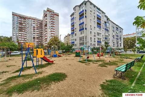 2-к кв. Краснодарский край, Краснодар Черкасская ул. (70.3 м)