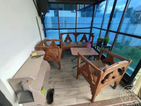 Дом в Ленинградская область, Ломоносовский район, Виллозское городское ...