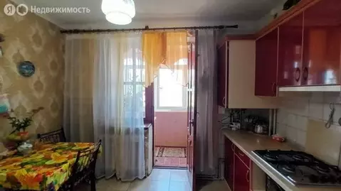 3-комнатная квартира: Евпатория, Перекопская улица, 15А (70 м)