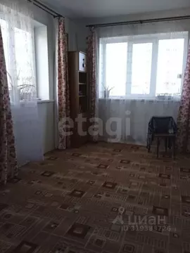 Дом в Оренбургская область, Оренбургский район, Нежинский сельсовет, ...