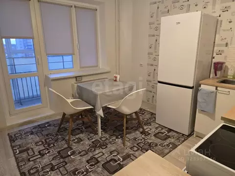 2-к кв. Тюменская область, Тюмень ул. Федюнинского, 56к2 (46.0 м)