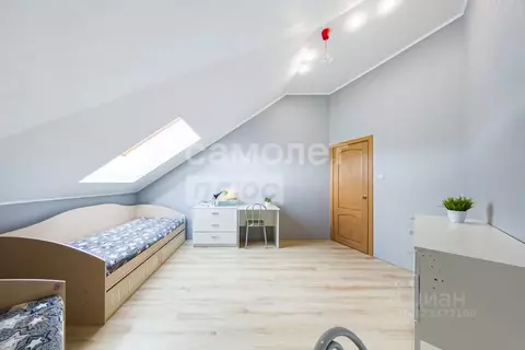 2-к кв. Свердловская область, Екатеринбург ул. Очеретина, 8 (54.0 м)