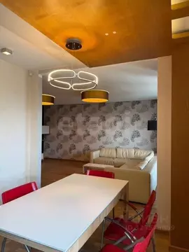 2-к кв. Красноярский край, Красноярск ул. Авиаторов, 38 (80.0 м)