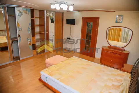 4-к кв. Омская область, Омск ул. Кирова, 16/2 (72.2 м)