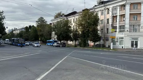 Торговая площадь в Тверская область, Тверь просп. Калинина, 8 (67 м)