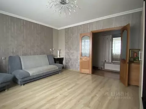 3-к кв. Ленинградская область, Волхов Авиационная ул., 11 (64.5 м)