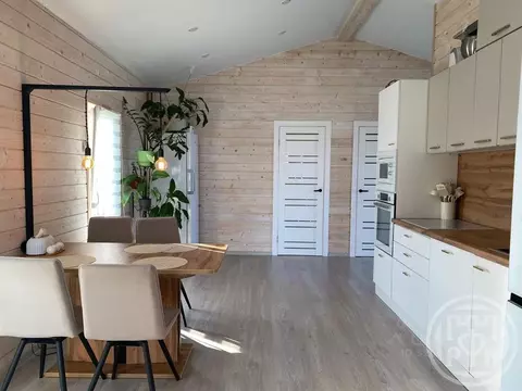 Дом в Ленинградская область, Тосненский район, Федоровское городское ...