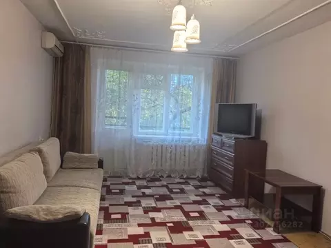 2-к кв. Волгоградская область, Волгоград ул. Качинцев, 120 (57.0 м)