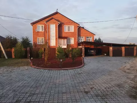 Дом в Омская область, Азовский Немецкий Национальный район, с. ...