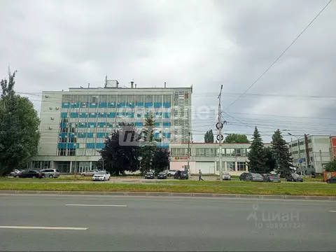 Помещение свободного назначения в Чувашия, Чебоксары просп. ...