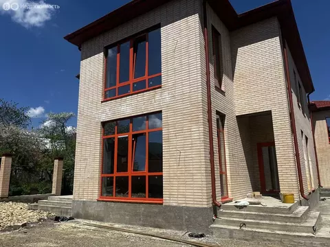 Дом в Ставрополь, Азовская улица, 3 (210 м)